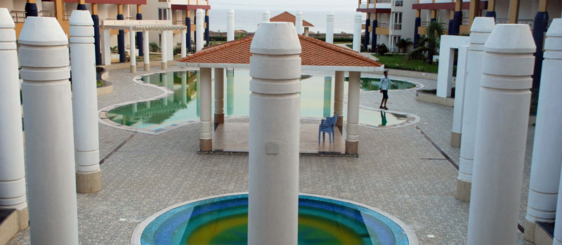 sea-side-pool